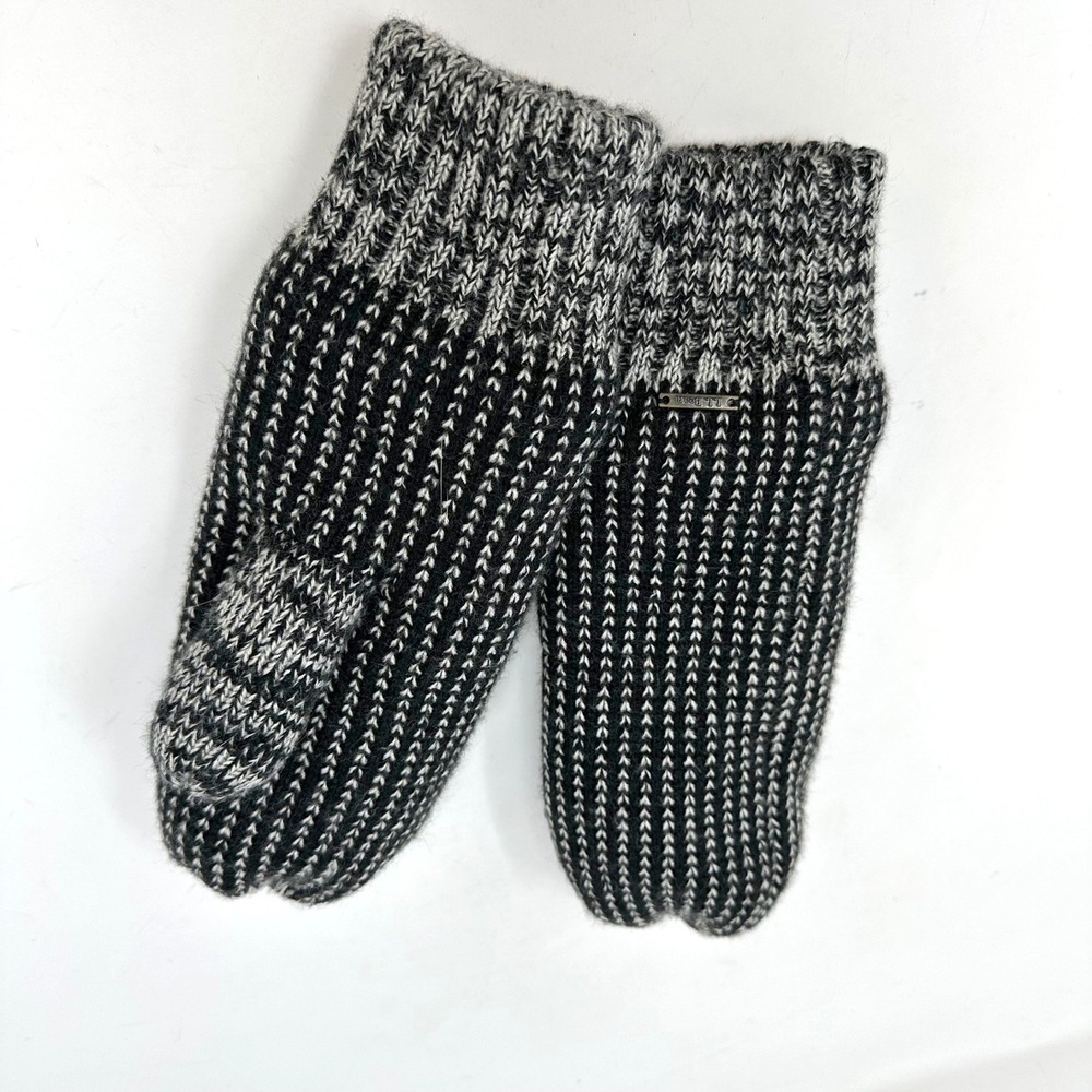 L.L. Bean Knit Sherpa Lined Mittens Black OS